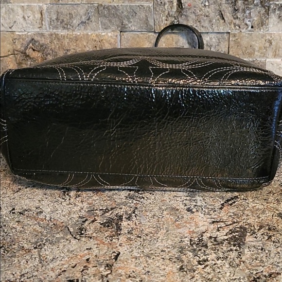 Coach Shiney Patent Leather Black Bag - Picture 4 of 5
